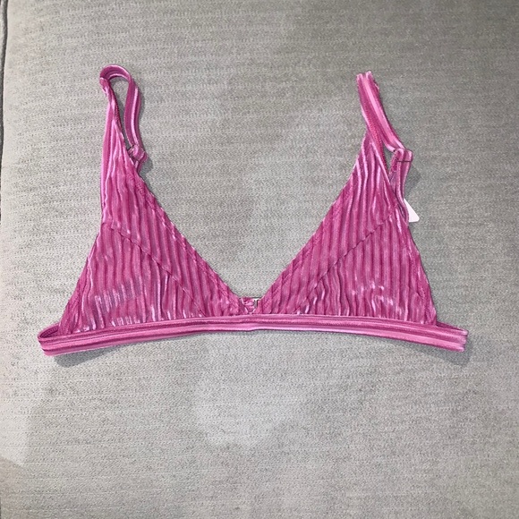 NWT Dippin Daisys Bikini Top - Picture 1 of 9